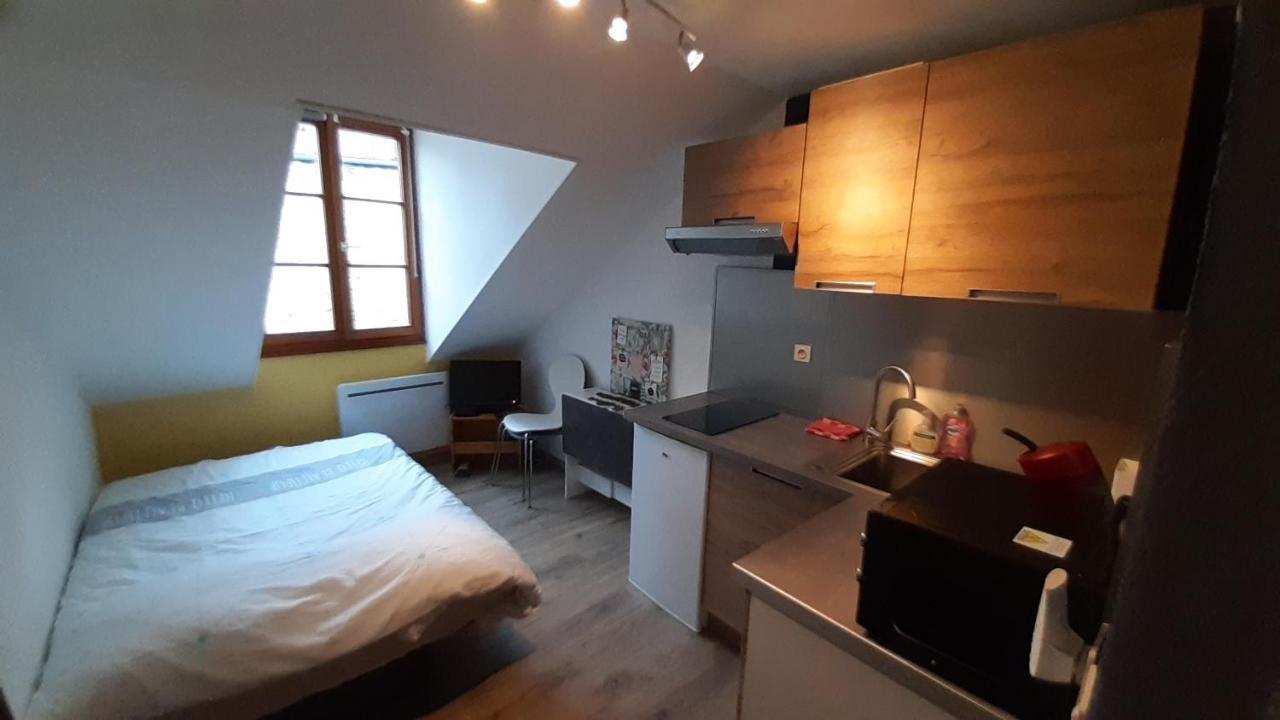 Studio 402 Au 15 Rue Battant A Besancon Exterior photo